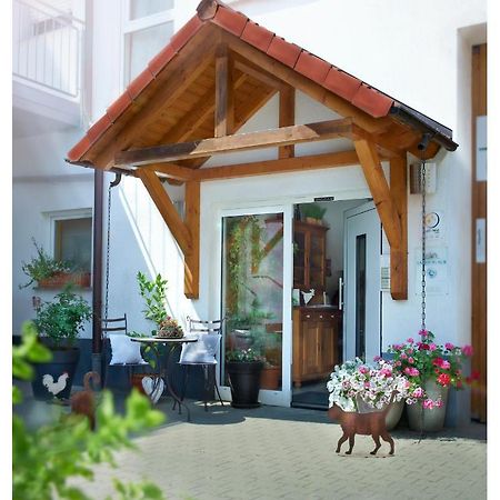 Landhaus-Apartments Wattenheim エクステリア 写真